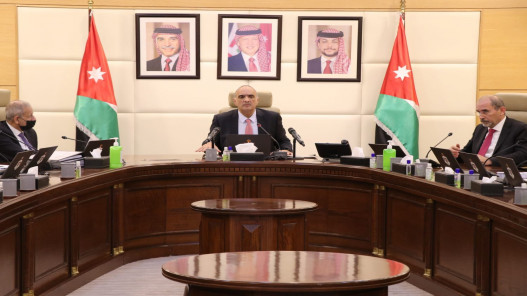 رئيس الوزراء الأردني يؤكد عمل الحكومة من أجل التصدي للإجراءات الإسرائيلية اللاشرعية