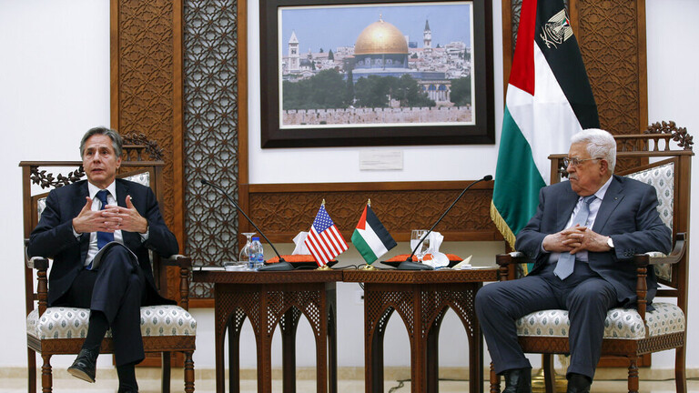 الرئيس عباس يقول إنه وبخ بلينكن لعدم الضغط على إسرائيل لدفع عملية السلام