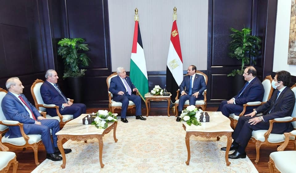 تفاصيل لقاء الرئيس عباس مع الرئيس المصري في شرم الشيخ