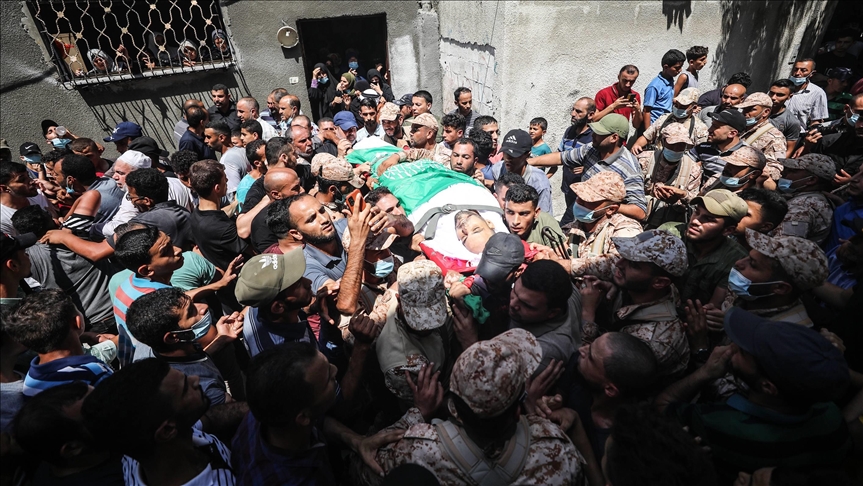 غزة.. تشييع جثمان الشهيد 