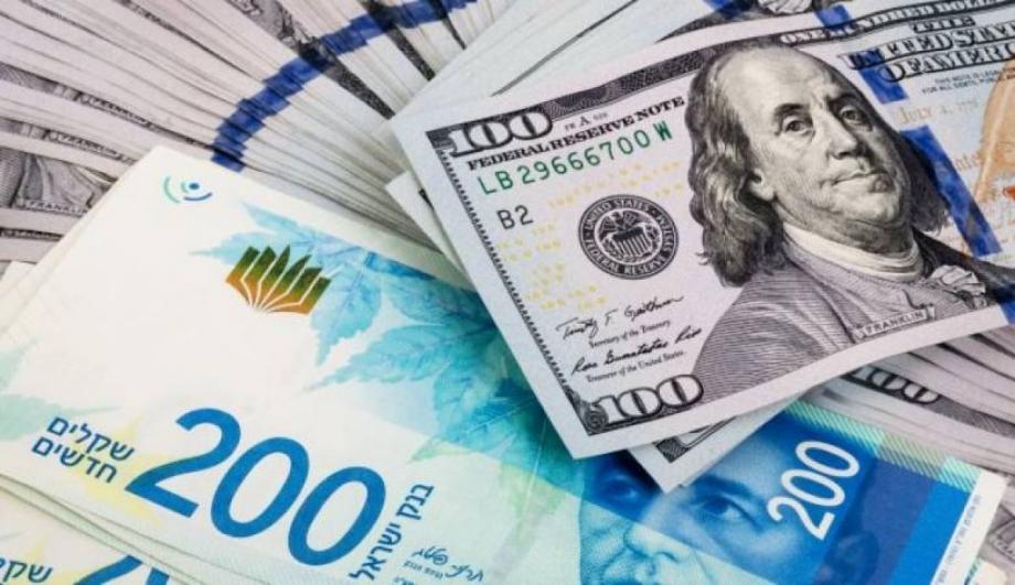 انخفاض جديد على الدولار مقابل الشيكل في السوق الفلسطيني