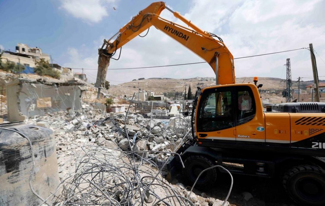 الاحتلال يخطر بهدم منازل في الطور شرق القدس