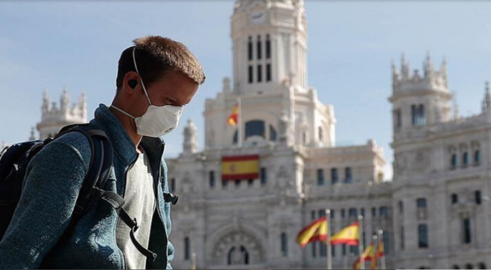 القيود الصحيّة تعود تدريجاً في إسبانيا على وقع موجة وبائية خامسة