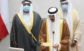 أمير الكويت يصدر مرسوماً بتشكیل الحكومة الجدیدة