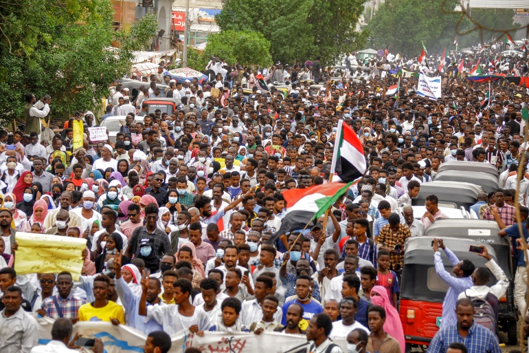 مظاهرات جديدة في السودان وقوات الأمن تطلق الغاز المسيل للدموع تجاههم