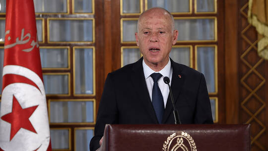 تونس: أمر رئاسي بإعفاء المدير العام للتلفزيون الرسمي وإنشاء غرفة عمليات لإدارة جائحة كورونا