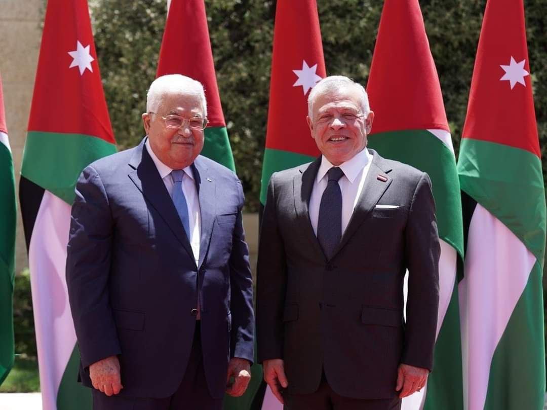 الرئيس عباس يعود إلى أرض الوطن بعد زيارة إلى الأردن