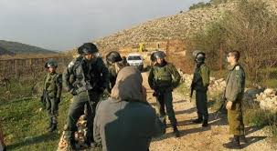 قوات الاحتلال الإسرائيلي تفتش مساكن المواطنين في الأغوار