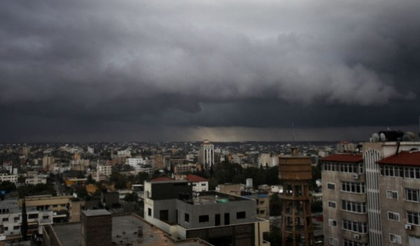 الطقس: استمرار تأثر فلسطين بالمنخفض الجوي وأمطار غزيزة في الساعات القادمة