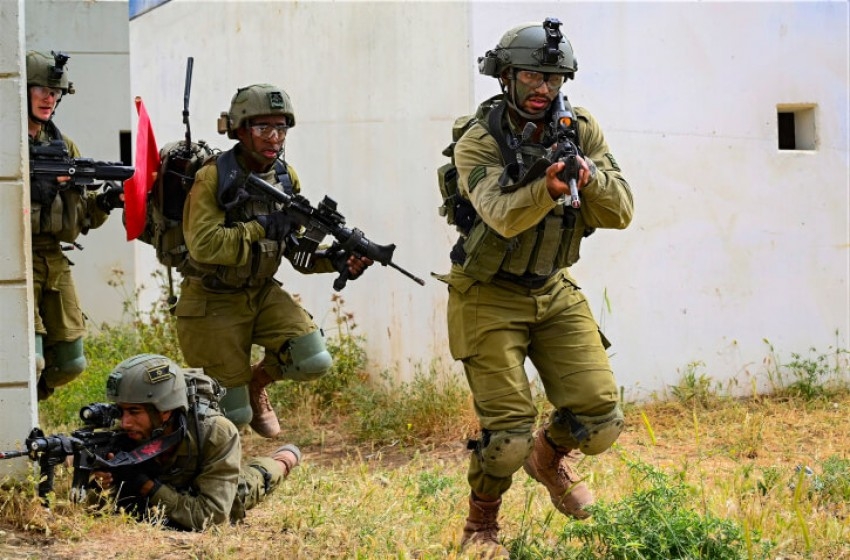 مناورة عسكرية للجيش الإسرائيلي في إيلات