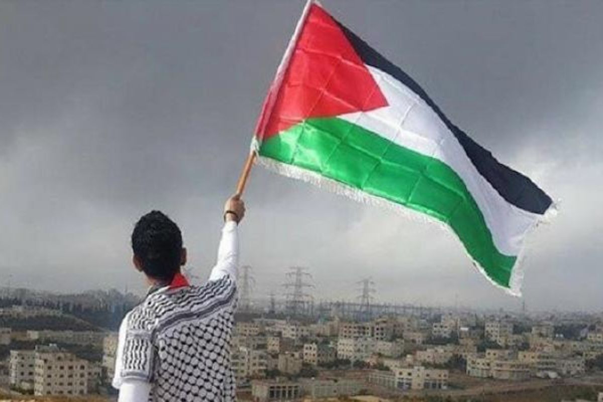 100 شخصية عالمية تدين قرار الاحتلال تصنيف منظمات إنسانية فلسطينية بـ