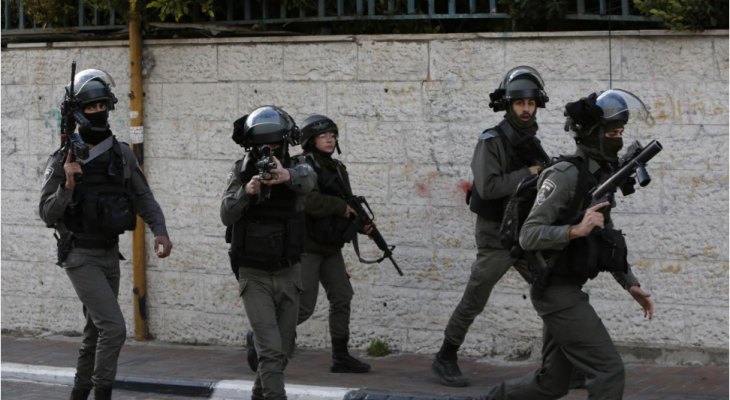 الاحتلال يواصل انتهاكاته ويعتقل 8 فلسطينيين من الضفة