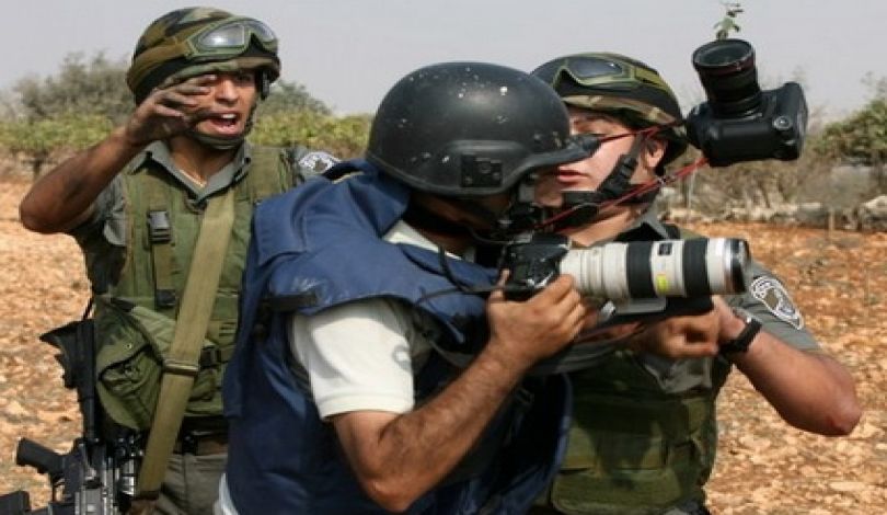 نقابة الصحفيين الفلسطينيين تستنكر تصاعد اعتداءات الاحتلال على طواقمها