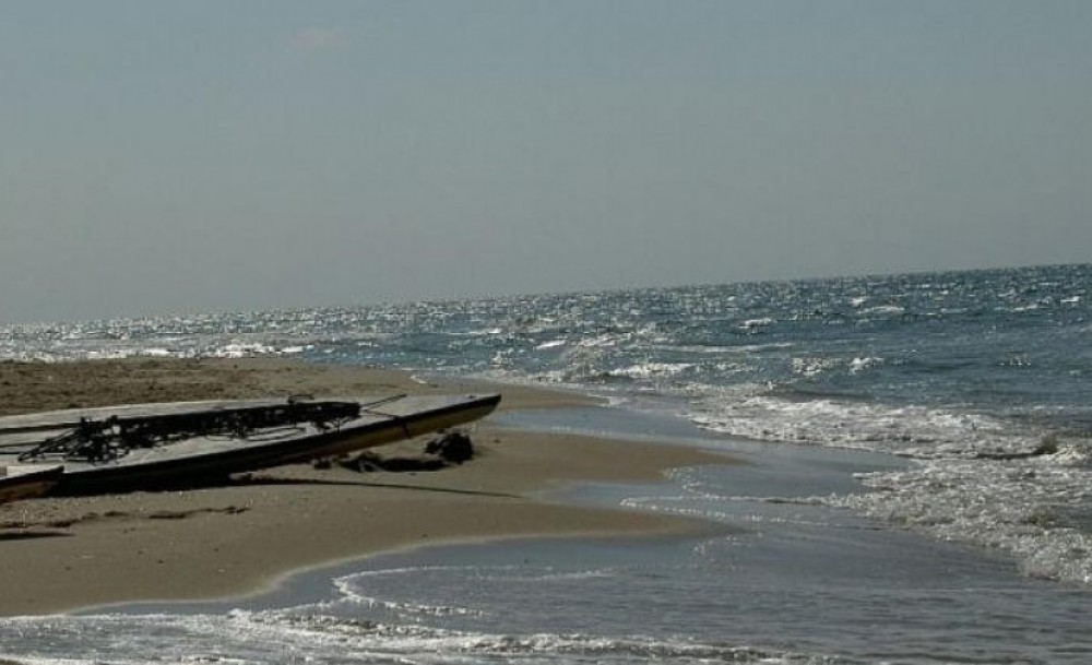 الشرطة بغزة: العثور على جثة متحللة قذفتها أمواج البحر شمال القطاع