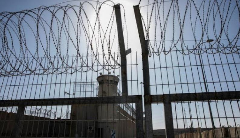 هيئة الأسرى: أوضاع صحية قاسية يواجهها الأسير نضال اعمر داخل سجون الاحتلال