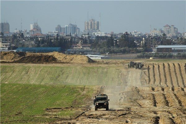 الاحتلال يستهدف المزارعين ورعاة الأغنام شرق غزة