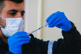 5 وفيات و1065 إصابة جديدة بفيروس كورونا في قطاع غزة