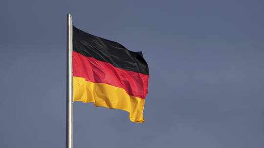 ألمانيا توصي مواطنيها بمغادرة أوكرانيا بشكل عاجل