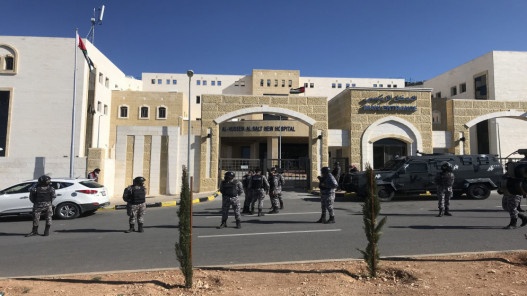 الأردن.. الحبس ثلاث سنوات لخمسة مسؤولين حكوميين بقضية نفاد الأوكسجين في مستشفى السلط 