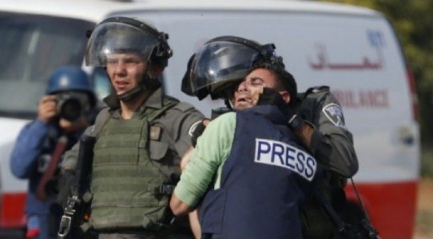 نقابة الصحفيين الفلسطينيين: 490 انتهاكا إسرائيليا بحق الزملاء في العام 2020