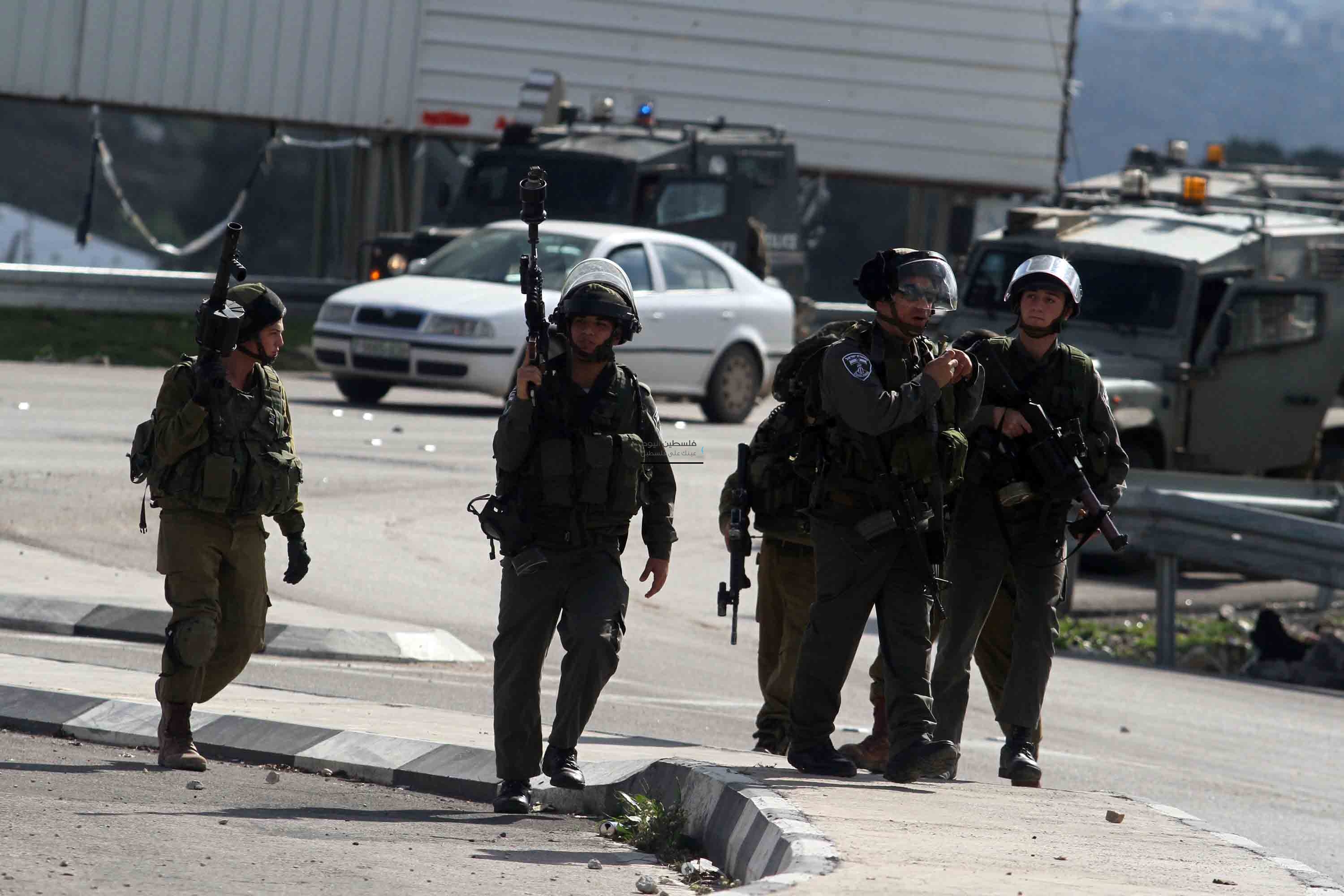 إصابة شاب برصاص الاحتلال الإسرائيلي الحي في بلدة حوارة جنوب نابلس