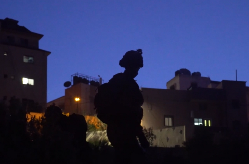 كوخافي يراقب الوضع عن كثب بعد اعتقال 31 مطلوبًا فلسطينيًا