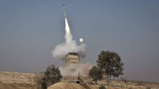 السفير الإسرائيلي في مصر يكشف سبب فشل التصدي لصاروخ سوري