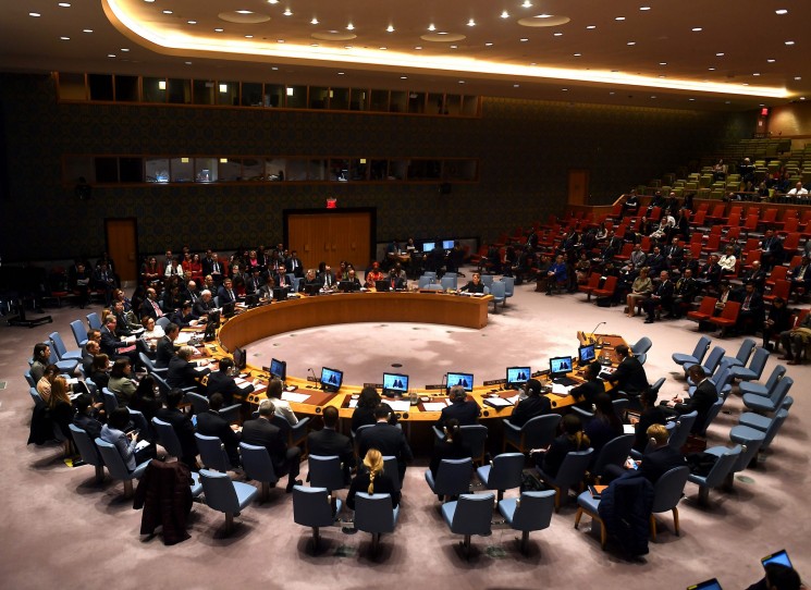 مجلس الأمن الدولي يتبنى قراراً يدعو إلى إنشاء وحدة لمراقبة وقف إطلاق النار في ليبيا