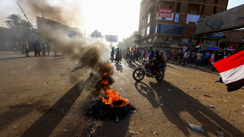 مقتل متظاهر في السودان خلال احتجاجات ضد الانقلاب