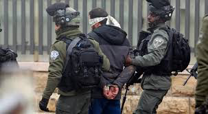 الاحتلال يعتقل شابا من مدينة القدس المحتلة