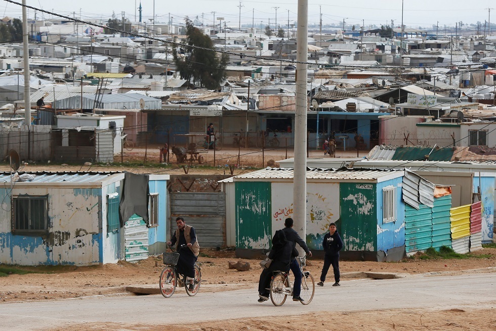 الأردن : بدء تنفيذ حملة تطعيم ضد كورونا داخل مخيم الزعترى للاجئين