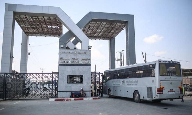 سفارة فلسطين بالقاهرة تنشر حصيلة المغادرين عبر معبر رفح خلال الأيام الثلاثة الماضية