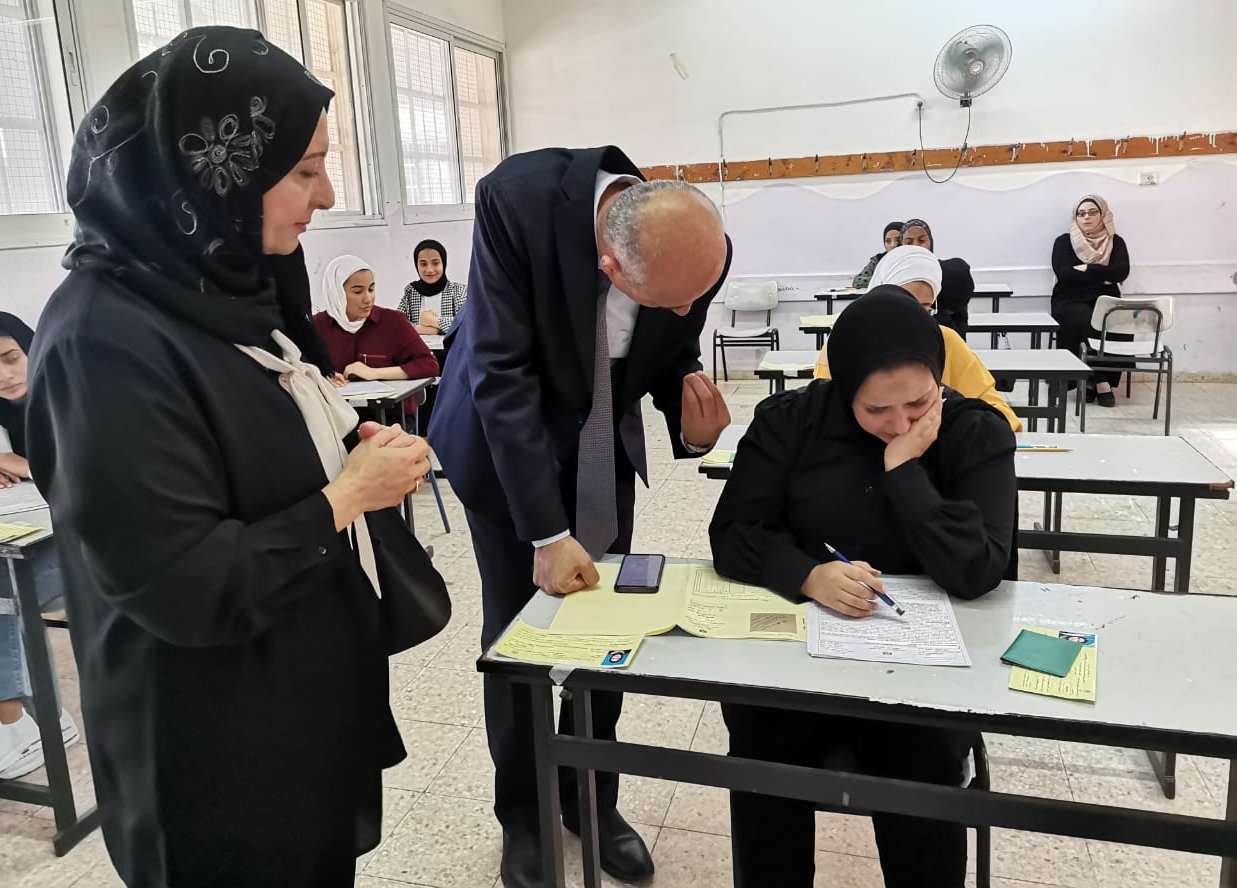 التربية تتفقد سير امتحان الثانوية العامة في محافظة جنين