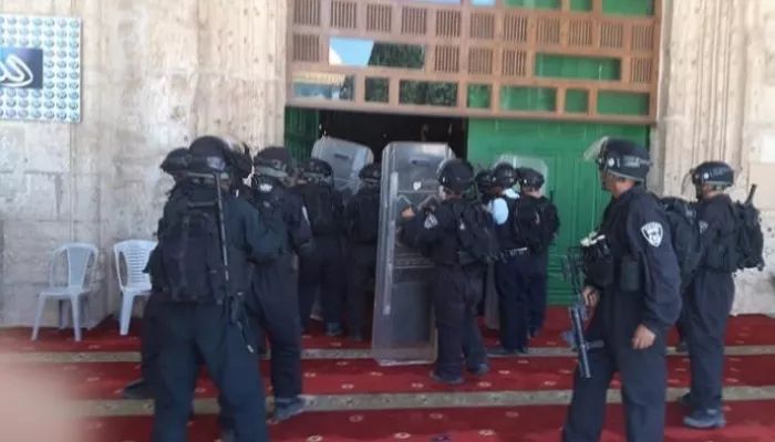 الاحتلال الإسرائيلي يشن حملة اعتقالات واسعة في القدس