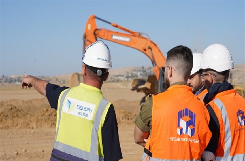 الجيش الإسرائيلي يبدأ أعمال بناء مجمع الاستخبارات العسكرية بالنقب