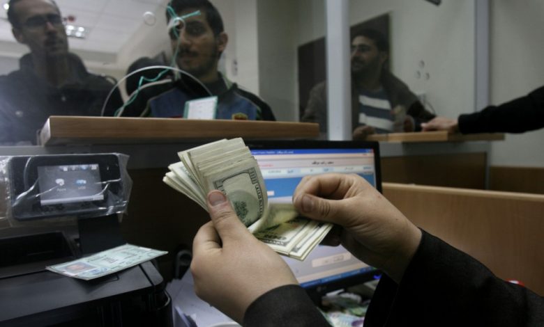 مالية غزة تعلن عن موعد صرف 