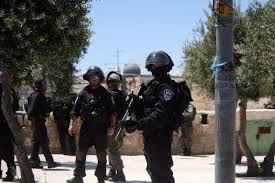 الاحتلال يعتقل 4 شبان من الطور وخامسا من القدس القديمة