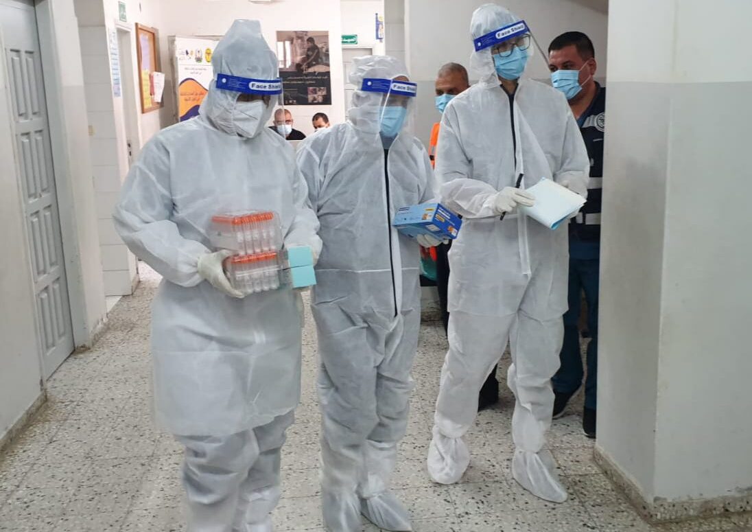  10 وفيات و1425 إصابة جديدة بفيروس كورونا في قطاع غزة