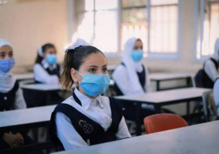 فلسطين.. 95% من المعلمين تلقوا اللقاح