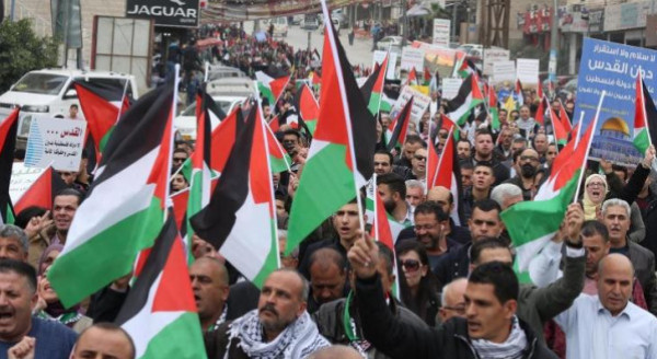 الفصائل: نحذر الاحتلال من مواصلة اعتداءاته بحق المتظاهرين الذين خرجوا نصرة للقدس ورفضاً لابتزاز غزة