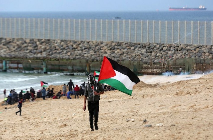 الجيش الإسرائيلي يعتقل فلسطينيا اجتاز الحدود البحرية شمال القطاع