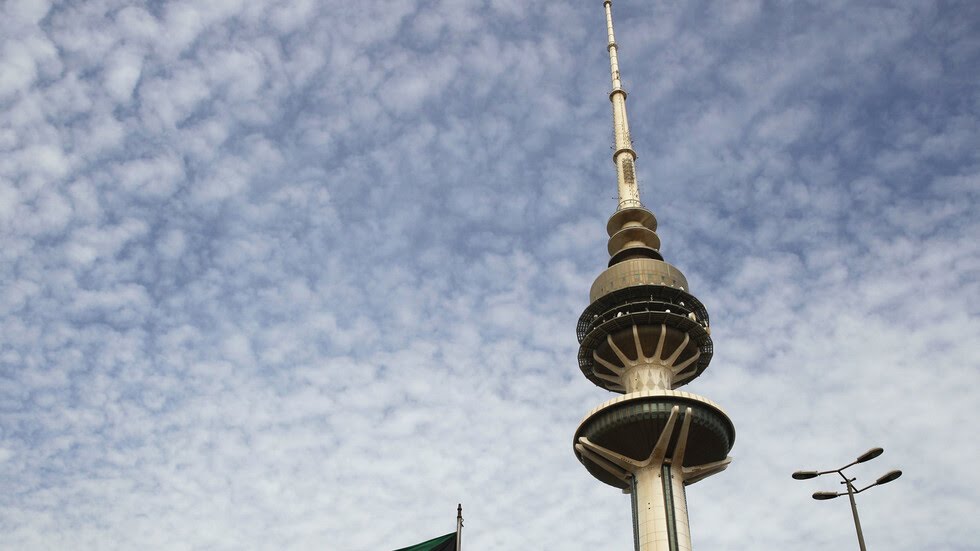 الكويت تؤكد تشجيعها للتعاون بين إيران والمجتمع الدولي