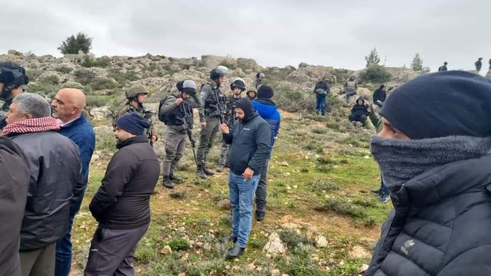 قوات الاحتلال تقمع فعالية سلمية في أراضي مهددة بالاستيلاء غرب بيت لحم