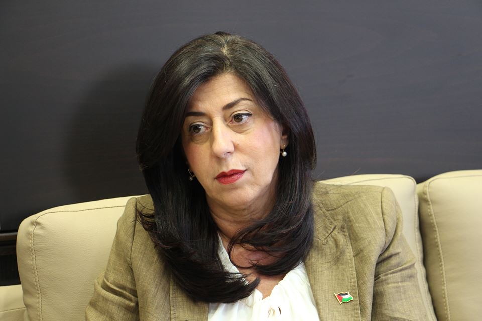 السفيرة عودة تطلع مجلس الشيخ الإيطالي على التطورات الفلسطينية 