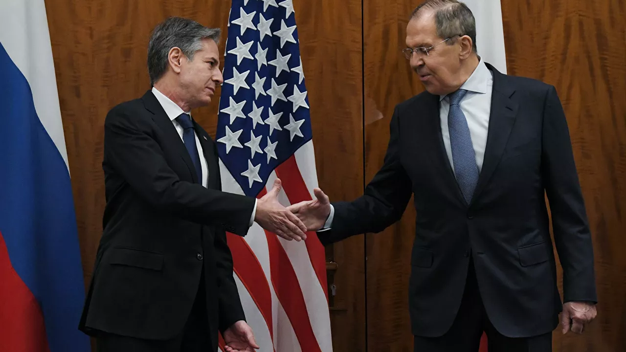 الخارجية الأمريكية: الاتصال بين بلينكن ولافروف قد يتم بعد الرد على مقترحات واشنطن الأمنية