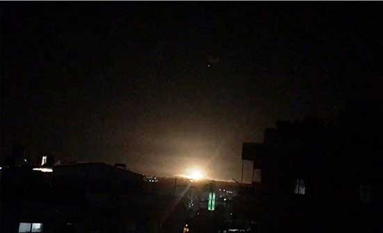 سانا: الدفاعات الجوية تتصدى لهجوم إسرائيلي في محيط دمشق
