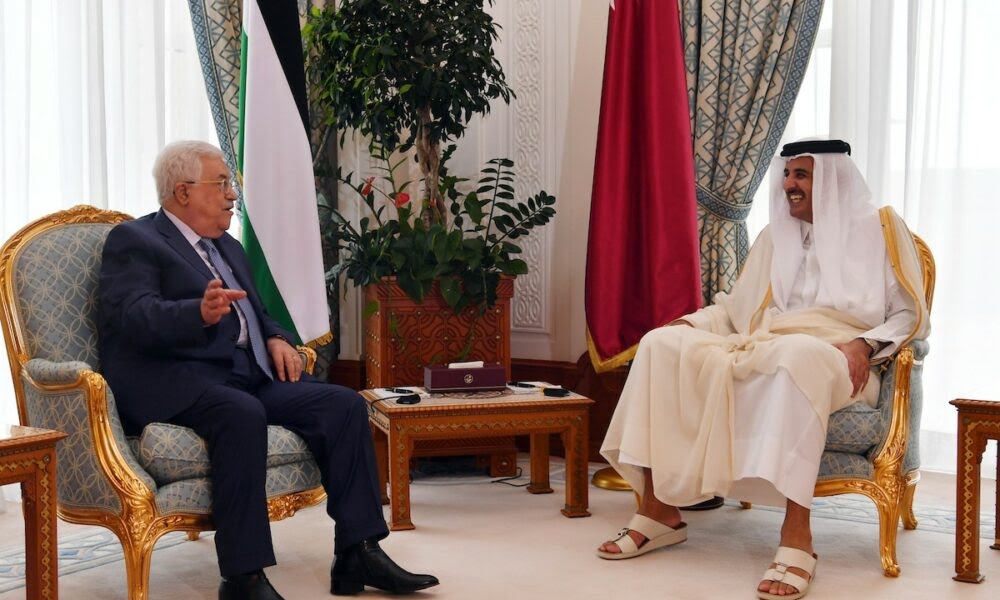 الرئيس عباس يزور قطر الاثنين المقبل