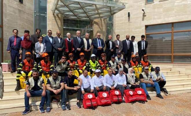 بتعليمات من الرئيس الفلسطيني: فريق التدخل يصل باكستان للمساهمة في جهود الإغاثة